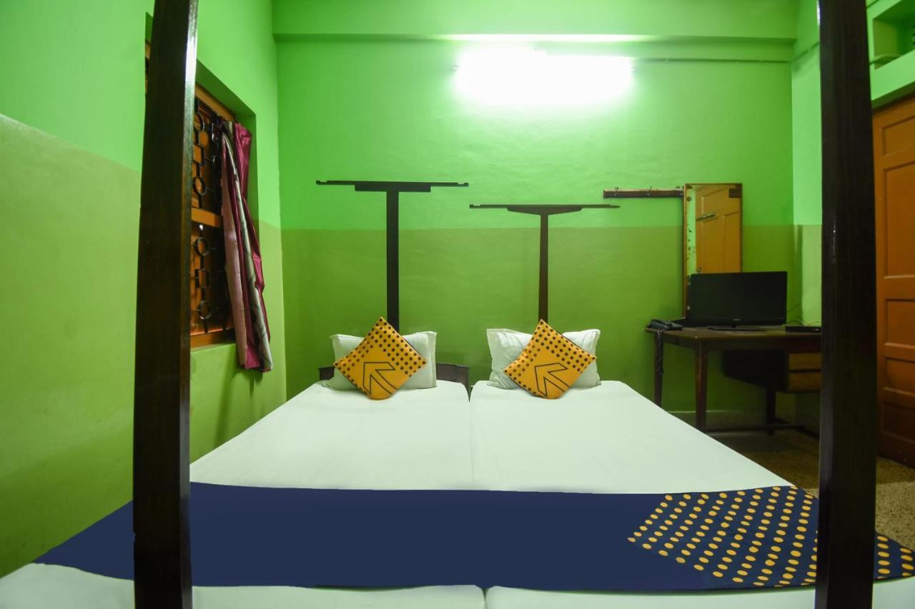 Spot On Hotel Vijaya Каттак Экстерьер фото